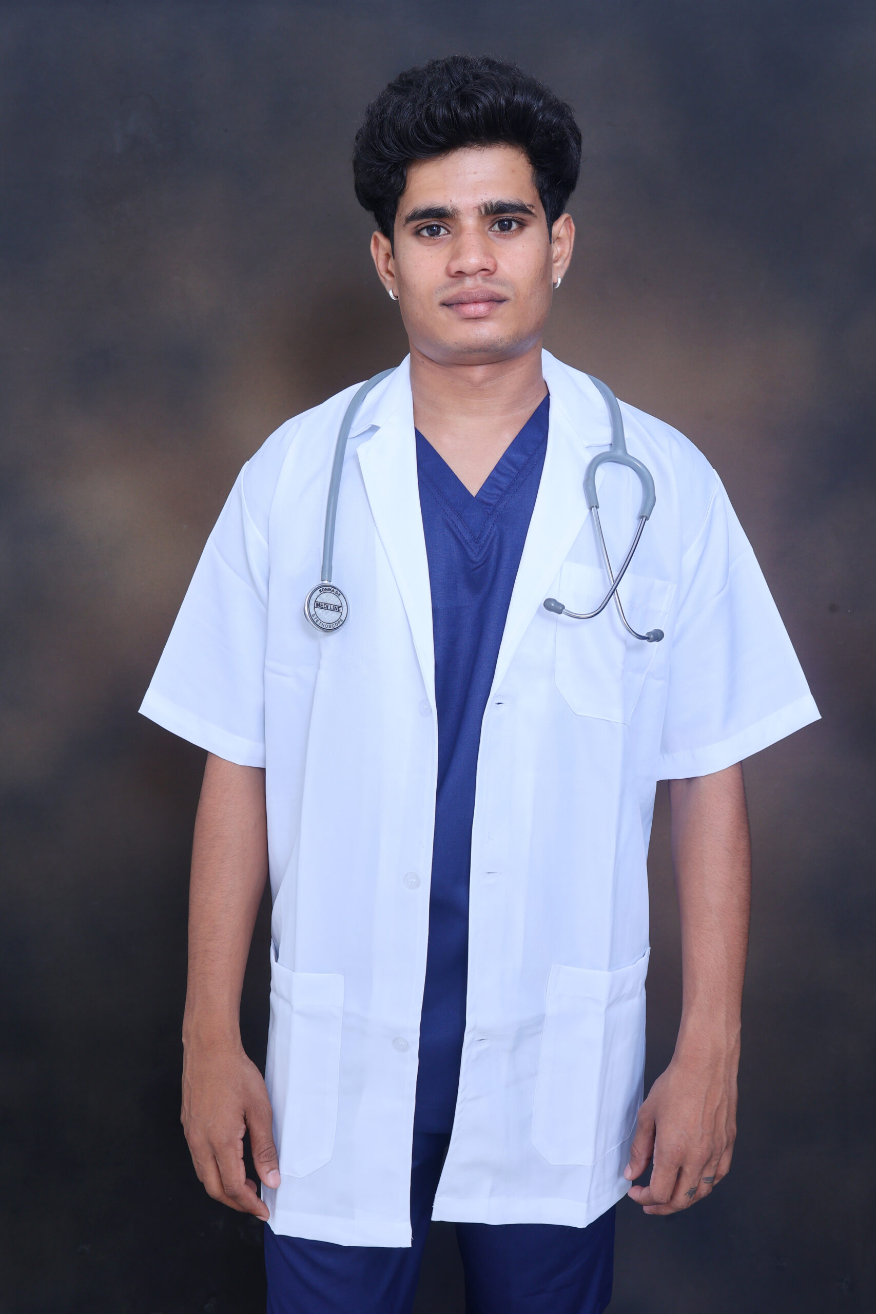 MCK_9625 Hyper-Dry PREMIUM UNISEX LAB APRON IN HALF SLEEVES - Image 1